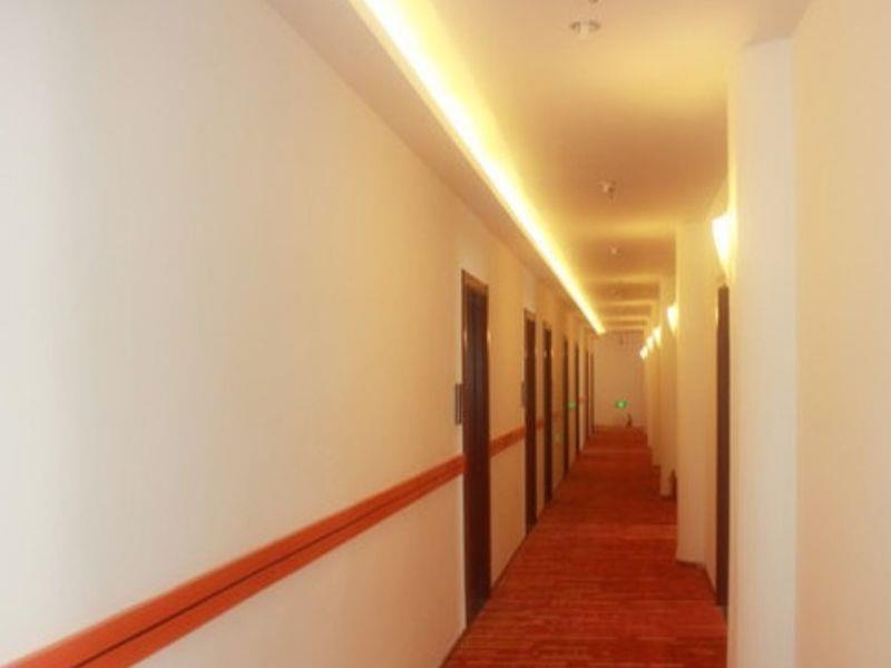 Shanghai Yiting 6+E Hotel - Lujiazui ภายนอก รูปภาพ